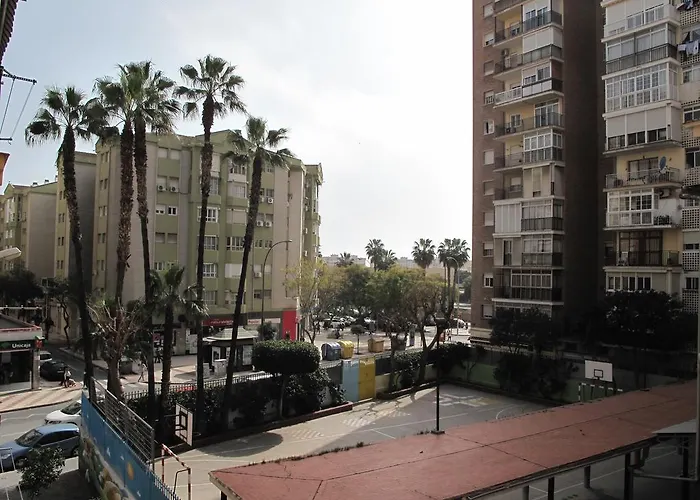 Amadeo Vives 3 Apartment